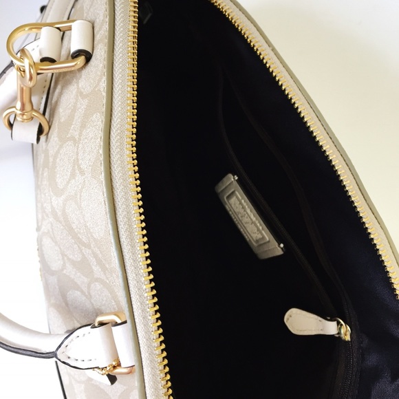 New Coach Handbag, Sierra Dome Satchel & Wallet - Picture 7 of 7